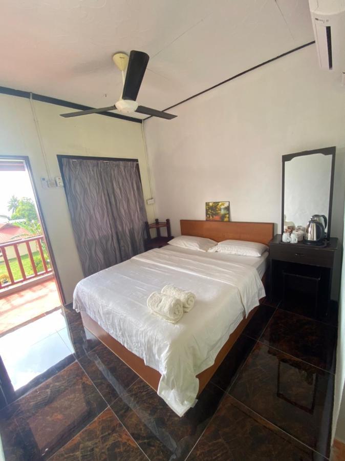 Restu Chalet Tioman Kampong Ayer Batang Ngoại thất bức ảnh