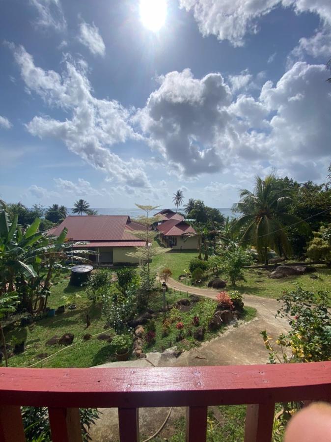 Restu Chalet Tioman Kampong Ayer Batang Ngoại thất bức ảnh