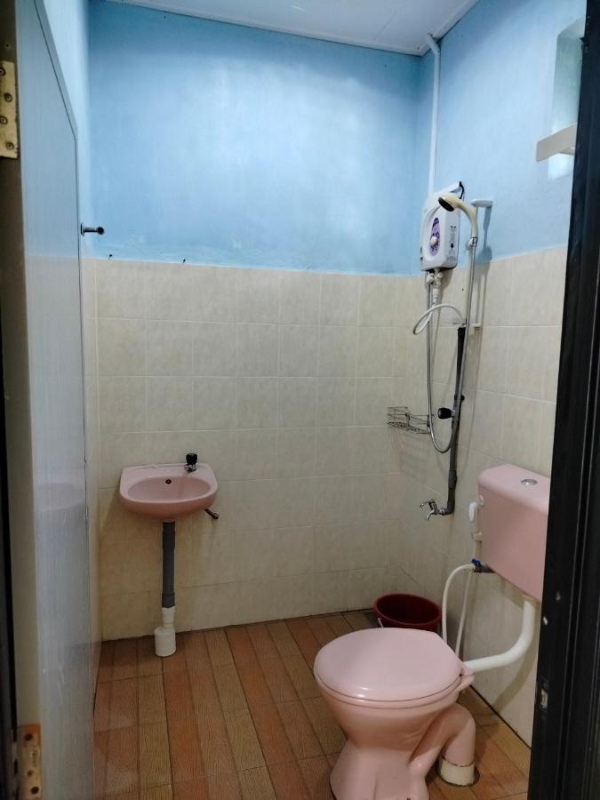 Restu Chalet Tioman Kampong Ayer Batang Ngoại thất bức ảnh