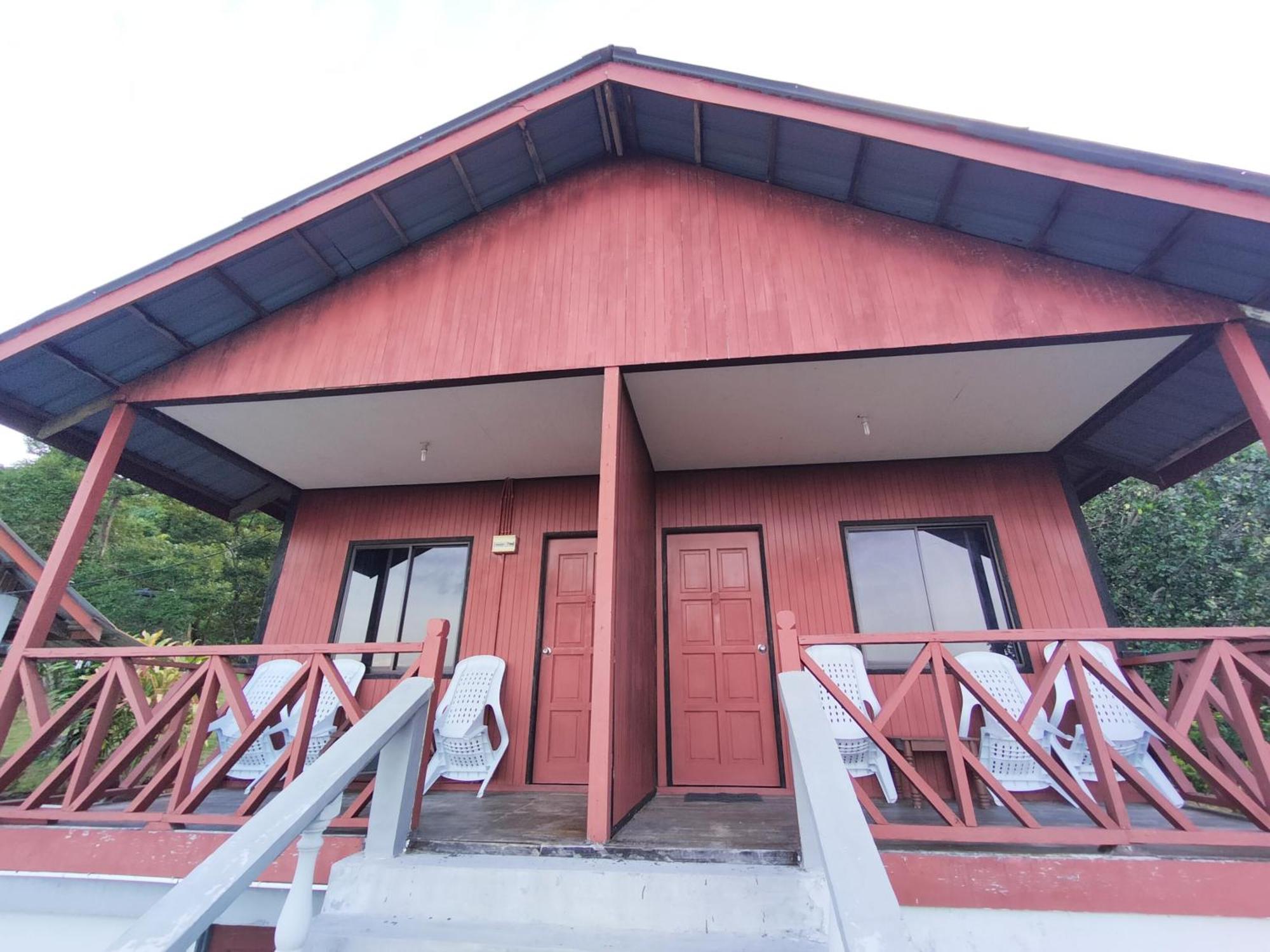 Restu Chalet Tioman Kampong Ayer Batang Ngoại thất bức ảnh