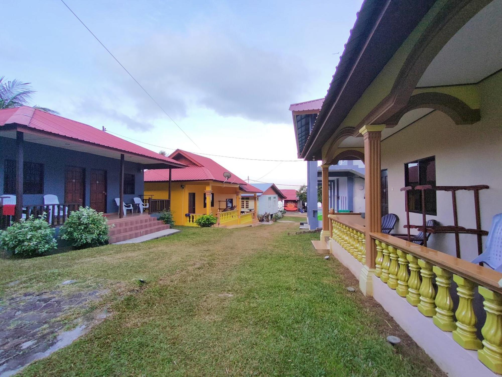 Restu Chalet Tioman Villa Kampong Ayer Batang Ngoại thất bức ảnh